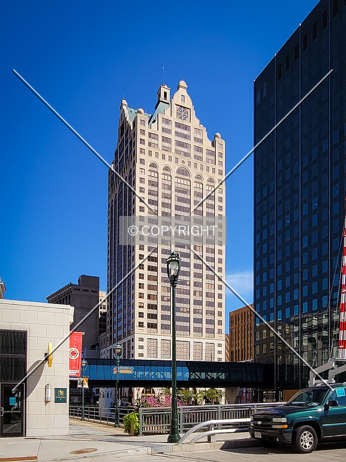 100 East Wisconsin by Ryan Hildebrand