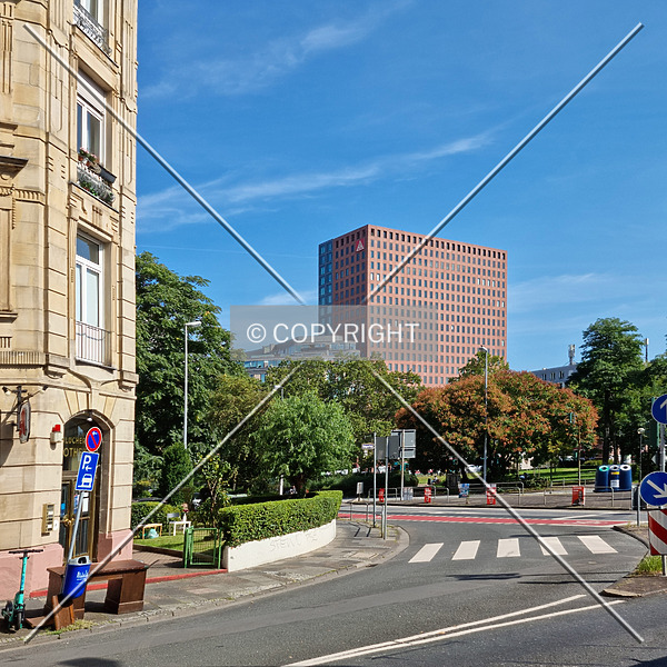 Hochhaus MainForum by Nephilim