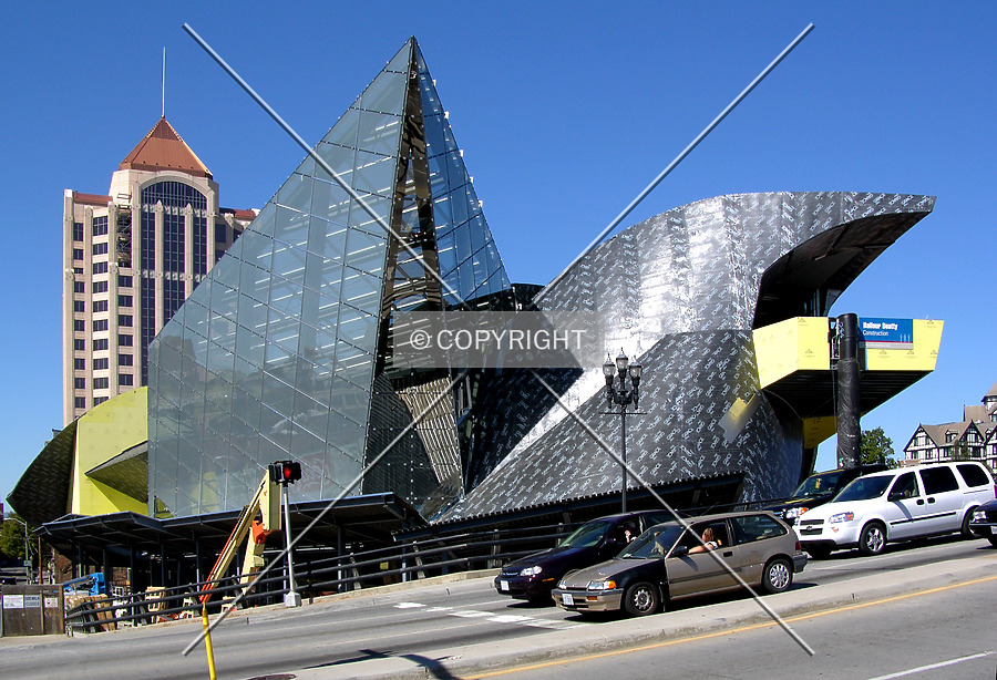 Taubman Museum of Art by Chris Patriarca