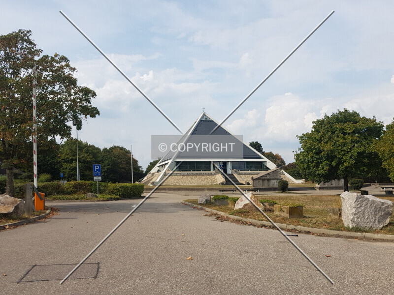 Autobahnkirche St. Christophorus