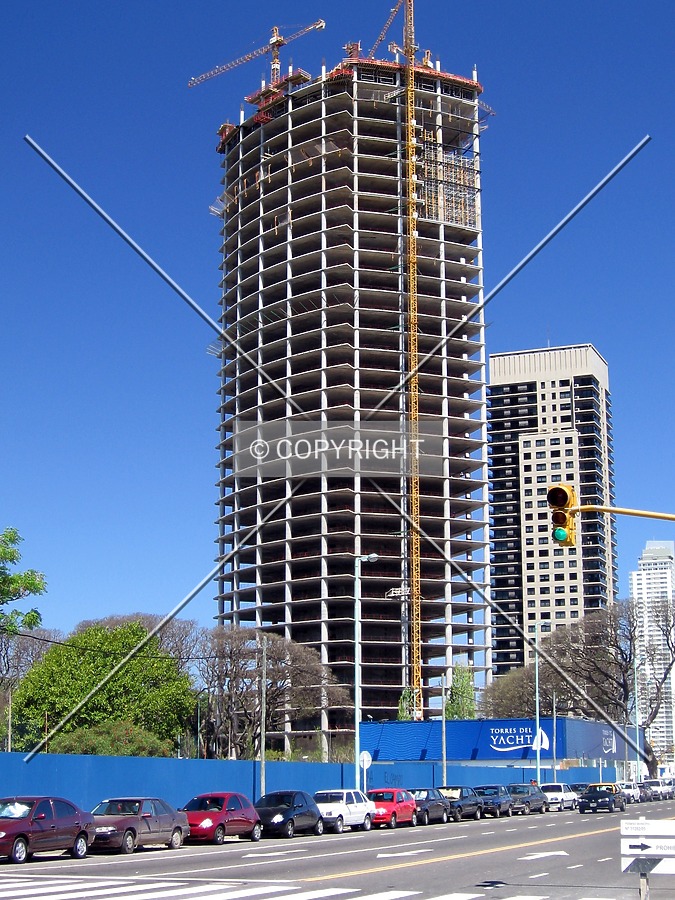 Torre Repsol YPF by Maximiliano Buono