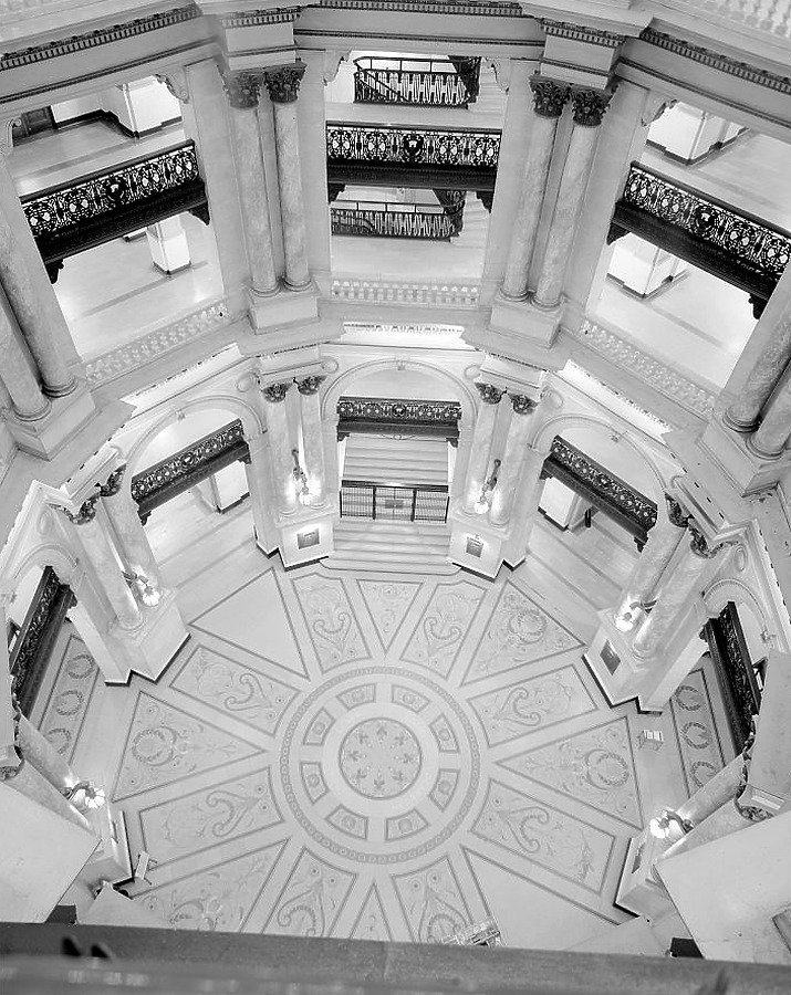 Chicago Federal Building by Library of Congress, Prints and Photographs Division, HABS, Harold Allen
