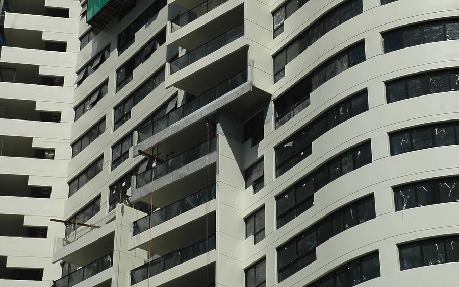 Meriton Tower by John Bek