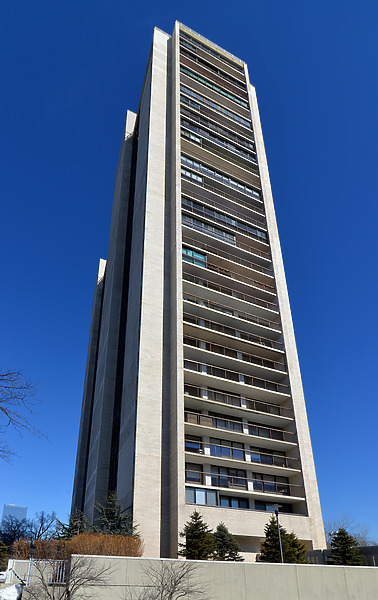 124-749-070