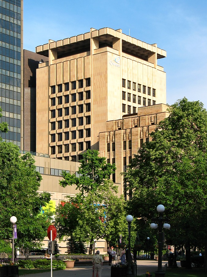 CenturyLink Tower B by James Peacock