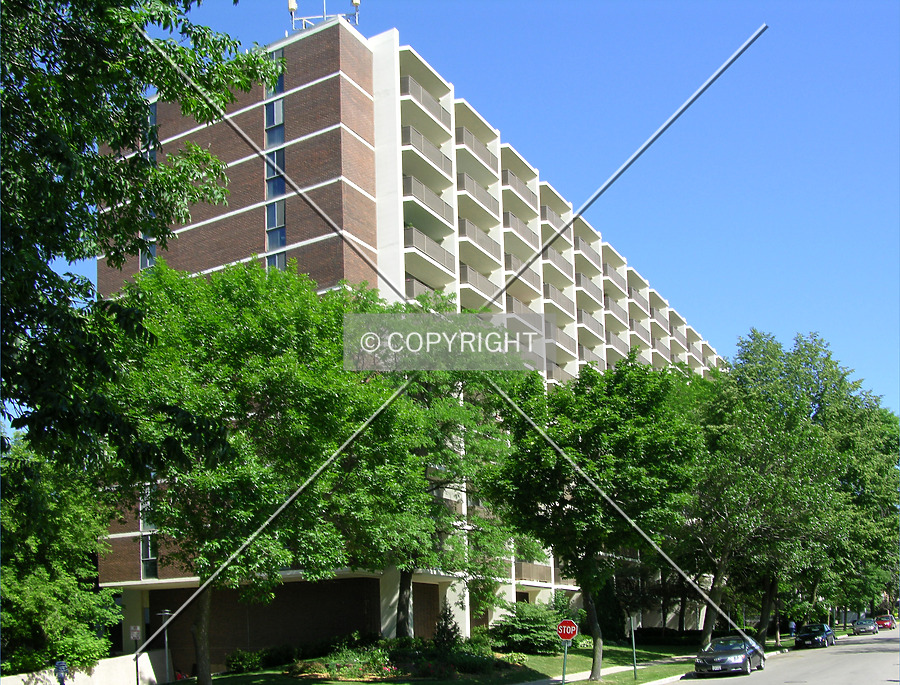 Fountainview Apartments by Chris Patriarca