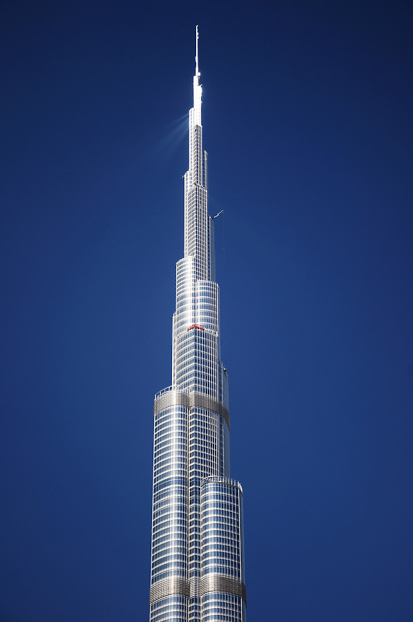 Burj Khalifa by Nareg Karamanoukian