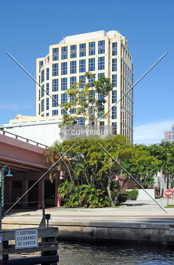 200 East Las Olas by Jorge Molina