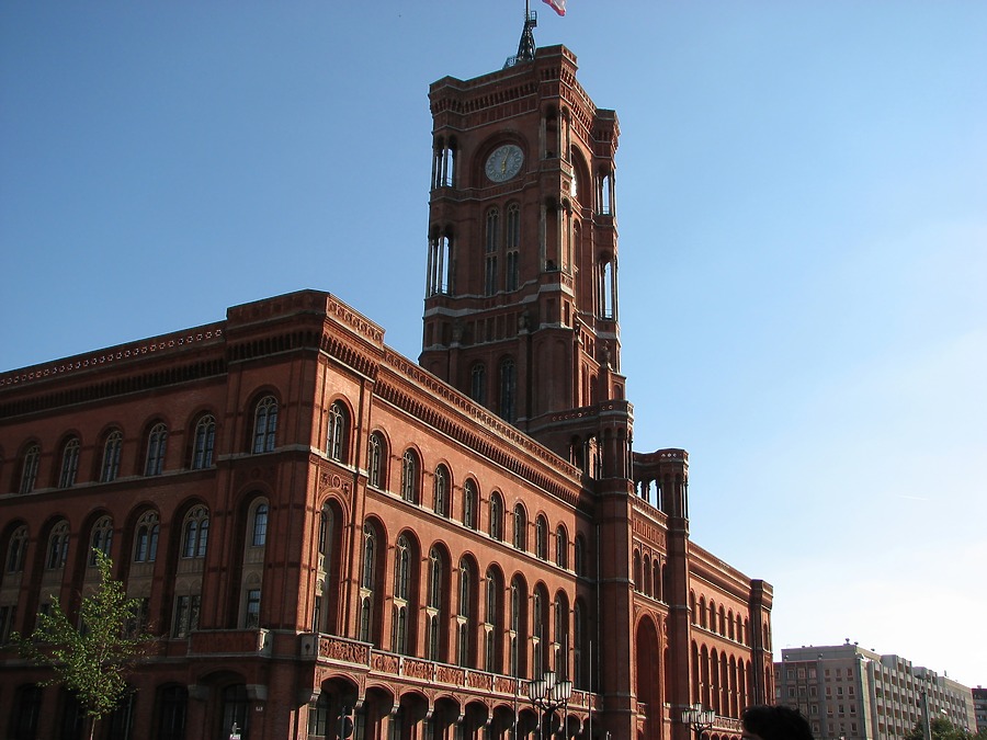 Rotes Rathaus by Edoardo Marchetti