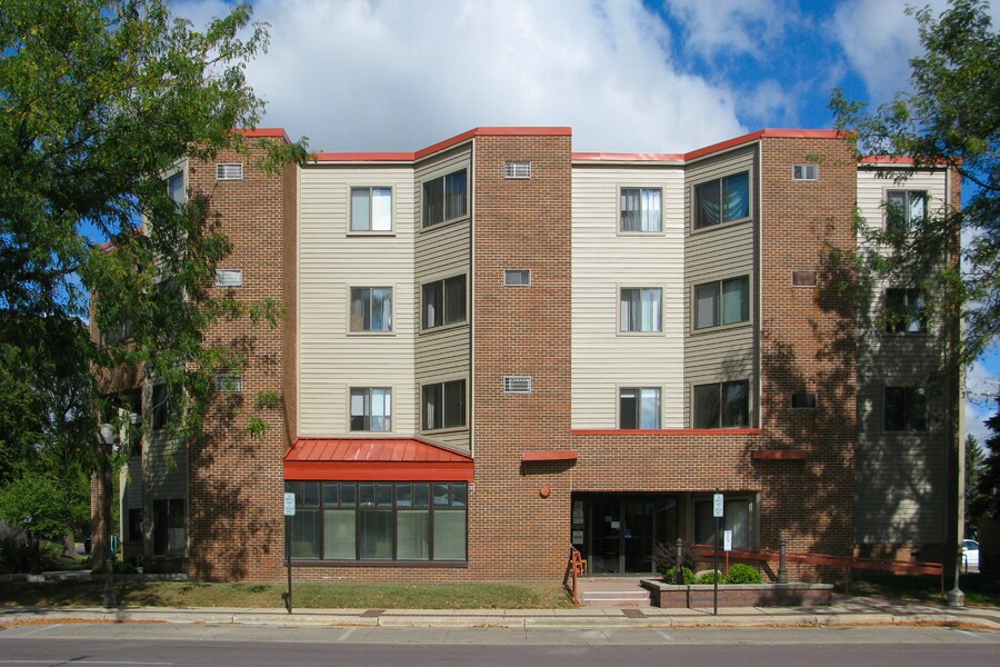Broadway Haus Apartments