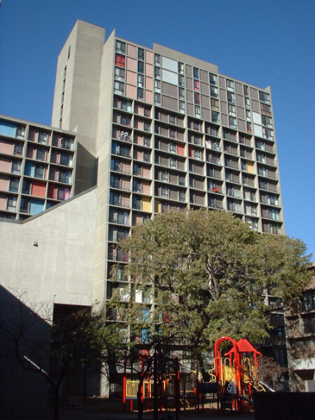127-753-371