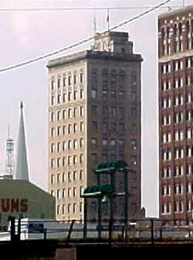 Jackson City Hall by Tom Morgan