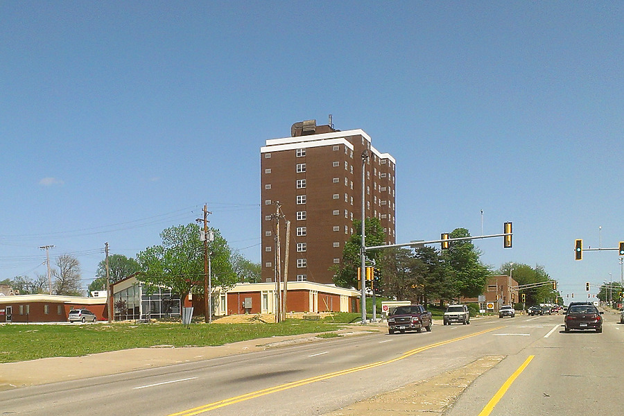 Lampe Hi-Rise Apartments by Ryan Hildebrand