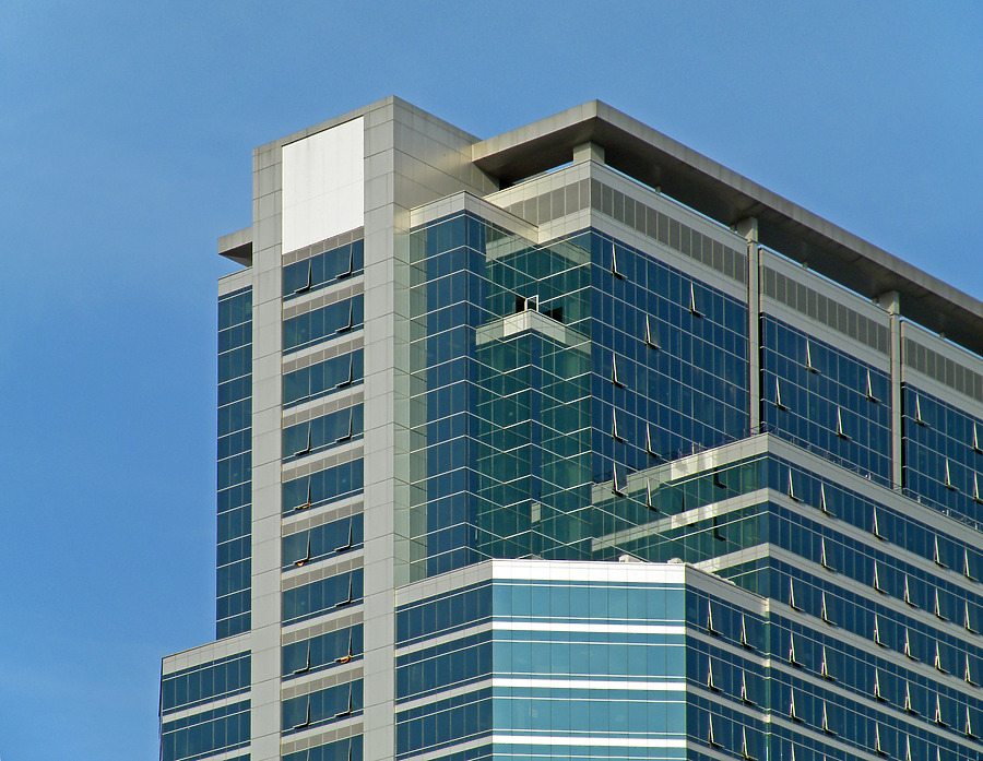 Chamchuri Office Tower by Horst Kiechle