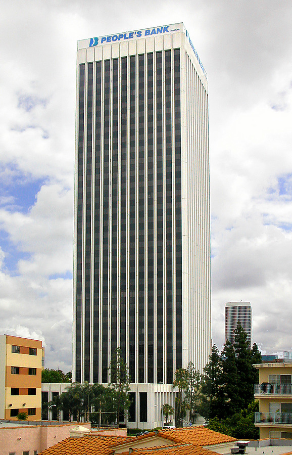 5900 Wilshire by Jim Schwartz