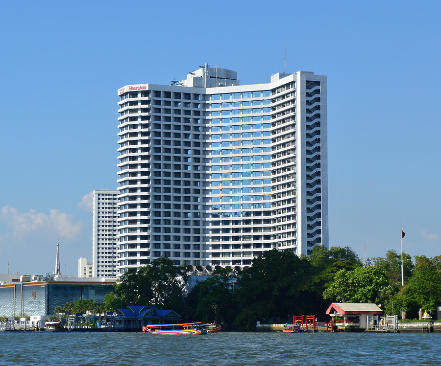 Royal Orchid Sheraton Hotel by Huopa