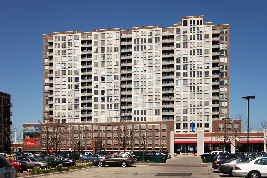 415 Premier Apartments by Daniel Kieckhefer
