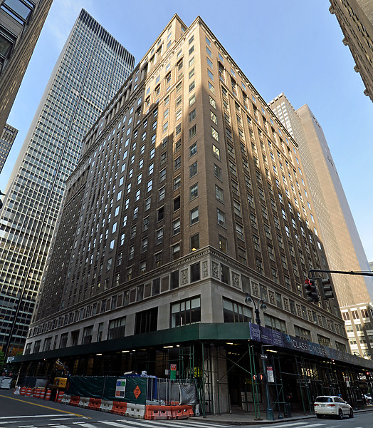 Postum Building