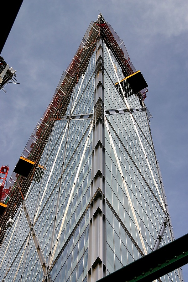 The Broadgate Tower Photo 133-545-366 - Stock Image - SKYDB