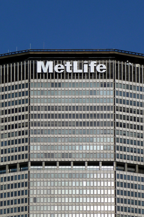 MetLife Building by Nate Lindsey