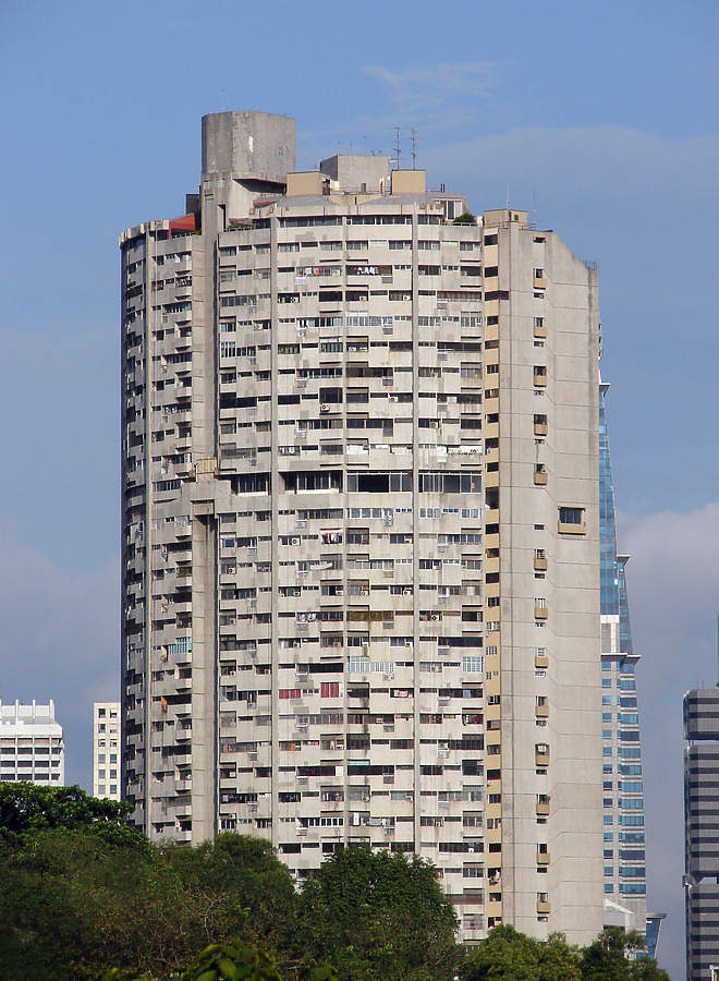 Pearl Bank Apartments by Horst Kiechle