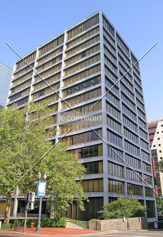 Standard Insurance Plaza by Serdica