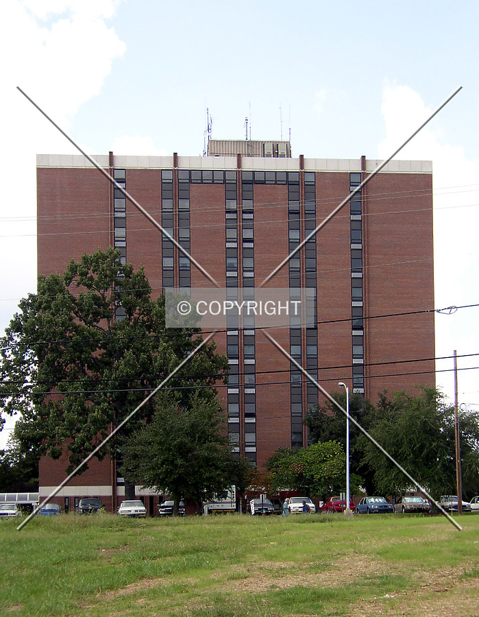 Archibald Rutledge Apartments by Chris Patriarca