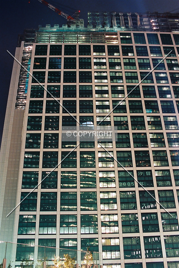 Tokyo Shiodome Building by Andrew Stewart