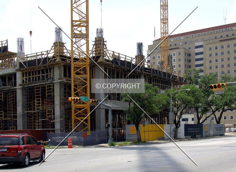 Memorial Hermann Medical Plaza by Chris Patriarca