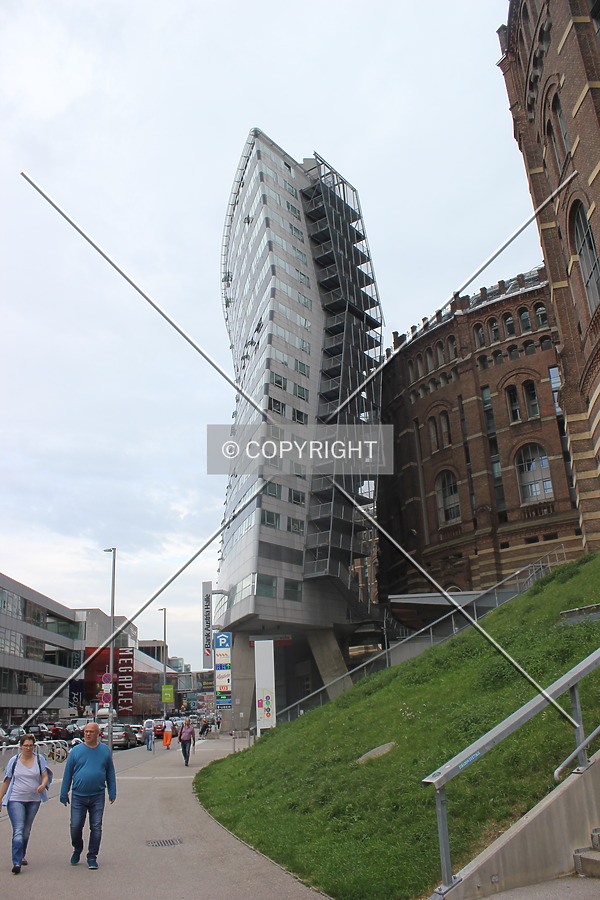 Schild - Gasometer B by Florian Barbier