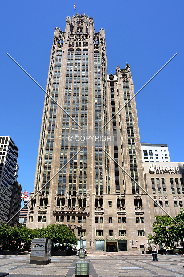 Tribune Tower by Jorge Molina