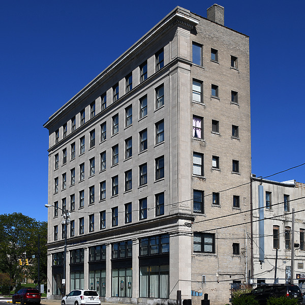 Mahoning Building by John W. Cahill