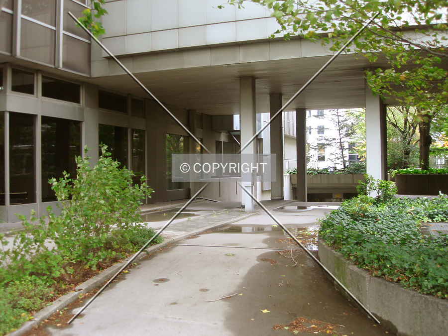 Theodor-Heuss-Allee 110 by Nephilim