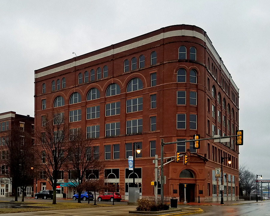 Hulman Building by Ryan Hildebrand