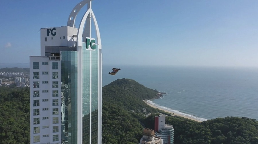 Infinity CoastTower by FG Empreendimentos