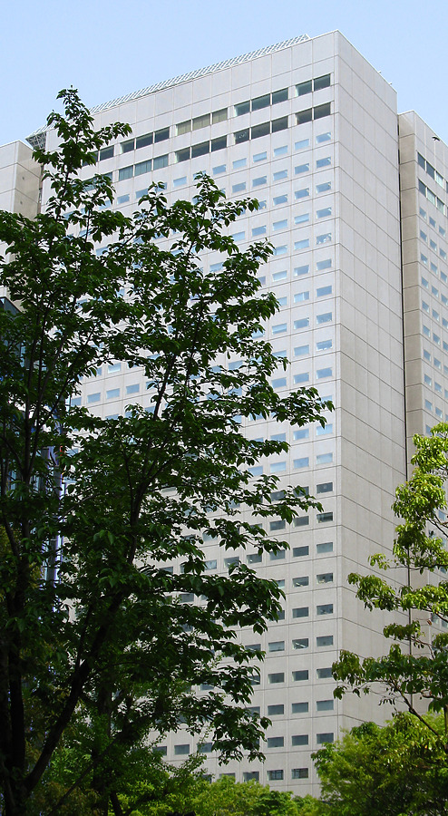 Shinjuku NS Building by Kevin Hemphill