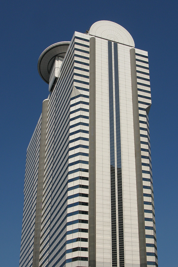 Shinjuku I-Land Tower by Kevin Hemphill