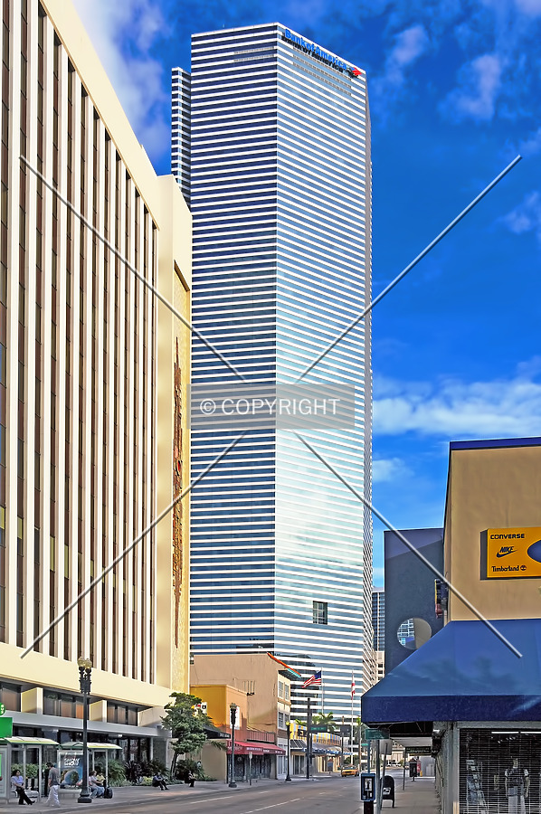 Miami Tower by Jorge Molina