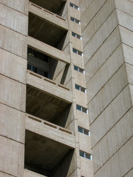143-582-830