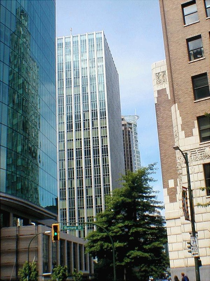 Oceanic Plaza by Garrett Stout