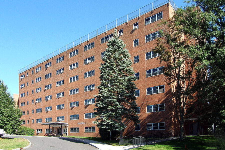 Colonial Apartments I