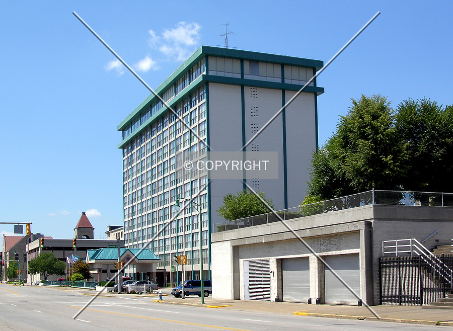 Four Points by Sheraton Charleston by Chris Patriarca