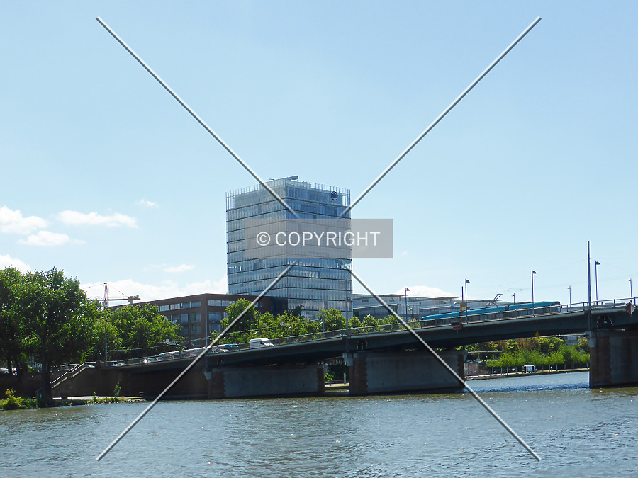 Allianz-Kai by Nephilim