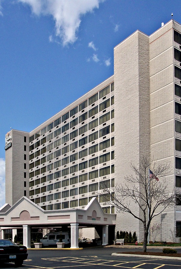 Doubletree Hotel Saint Louis at Westport by Ryan Hildebrand