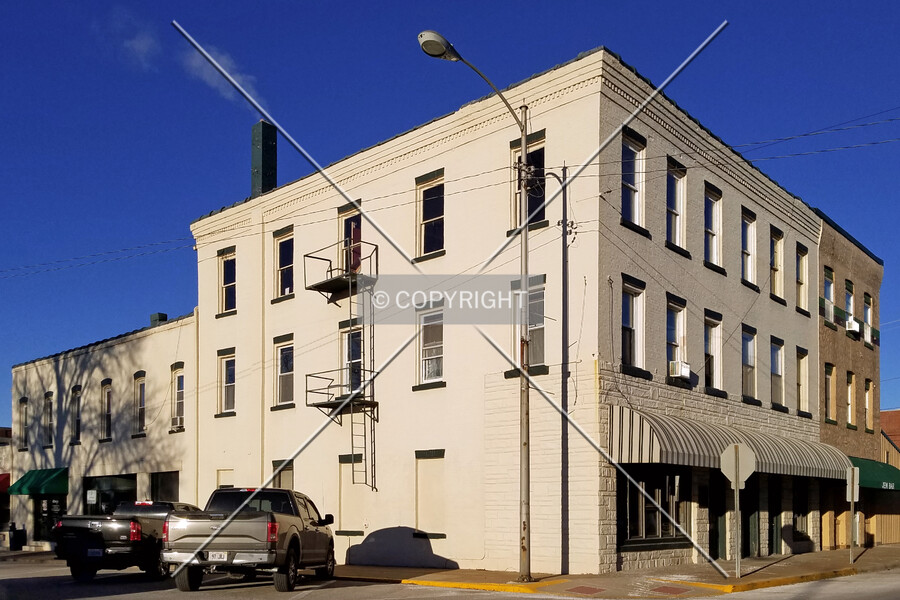 123 West Pearl Street