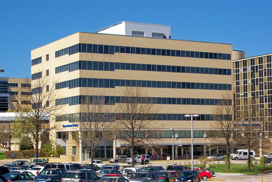 Mercy Doctor's Tower A by Ryan Hildebrand