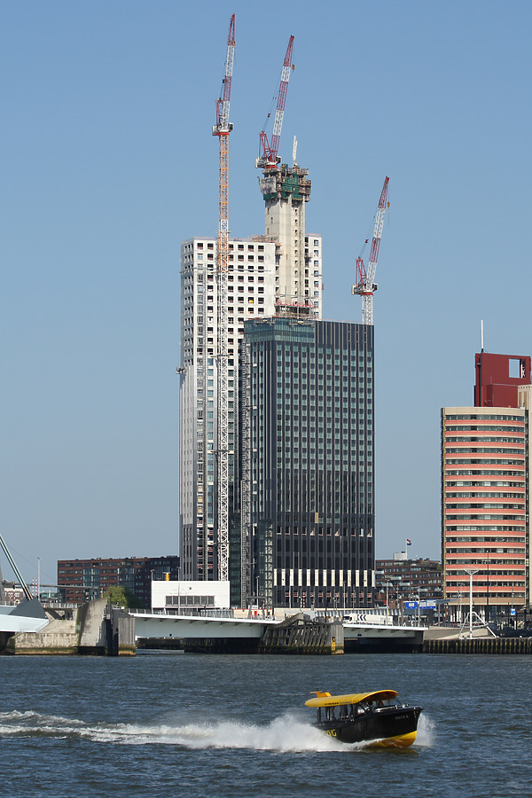 Maastoren by Michiel van Dijk