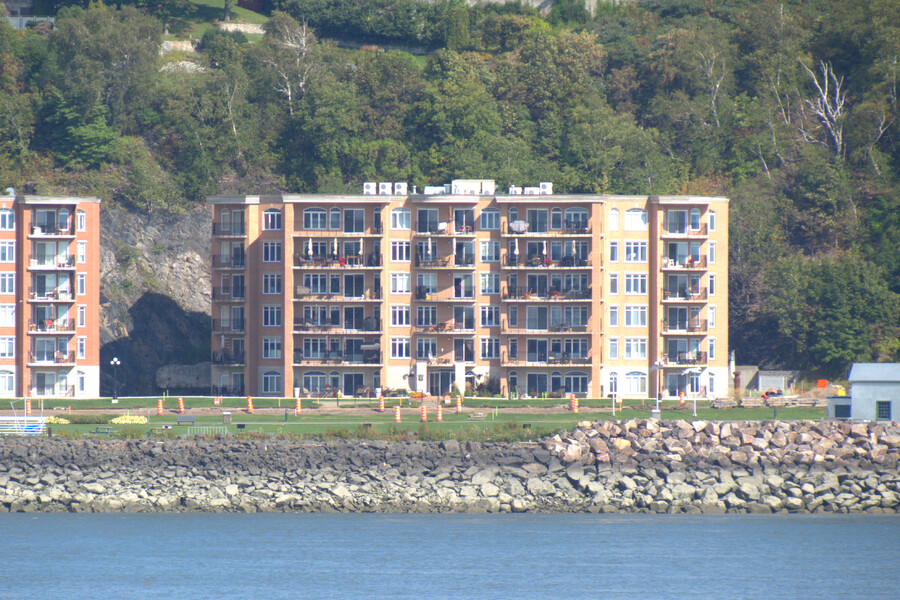 6260 Rue Saint-Laurent