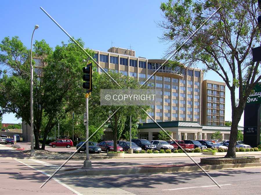 Holiday Inn Sioux Falls City Centre by Chris Patriarca