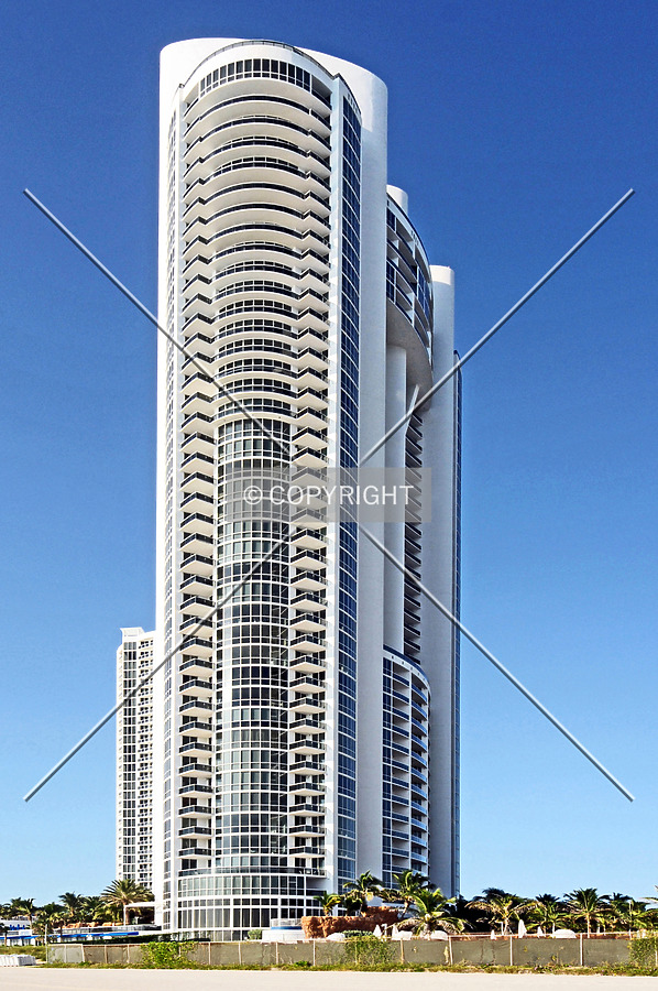 Trump Palace by Jorge Molina